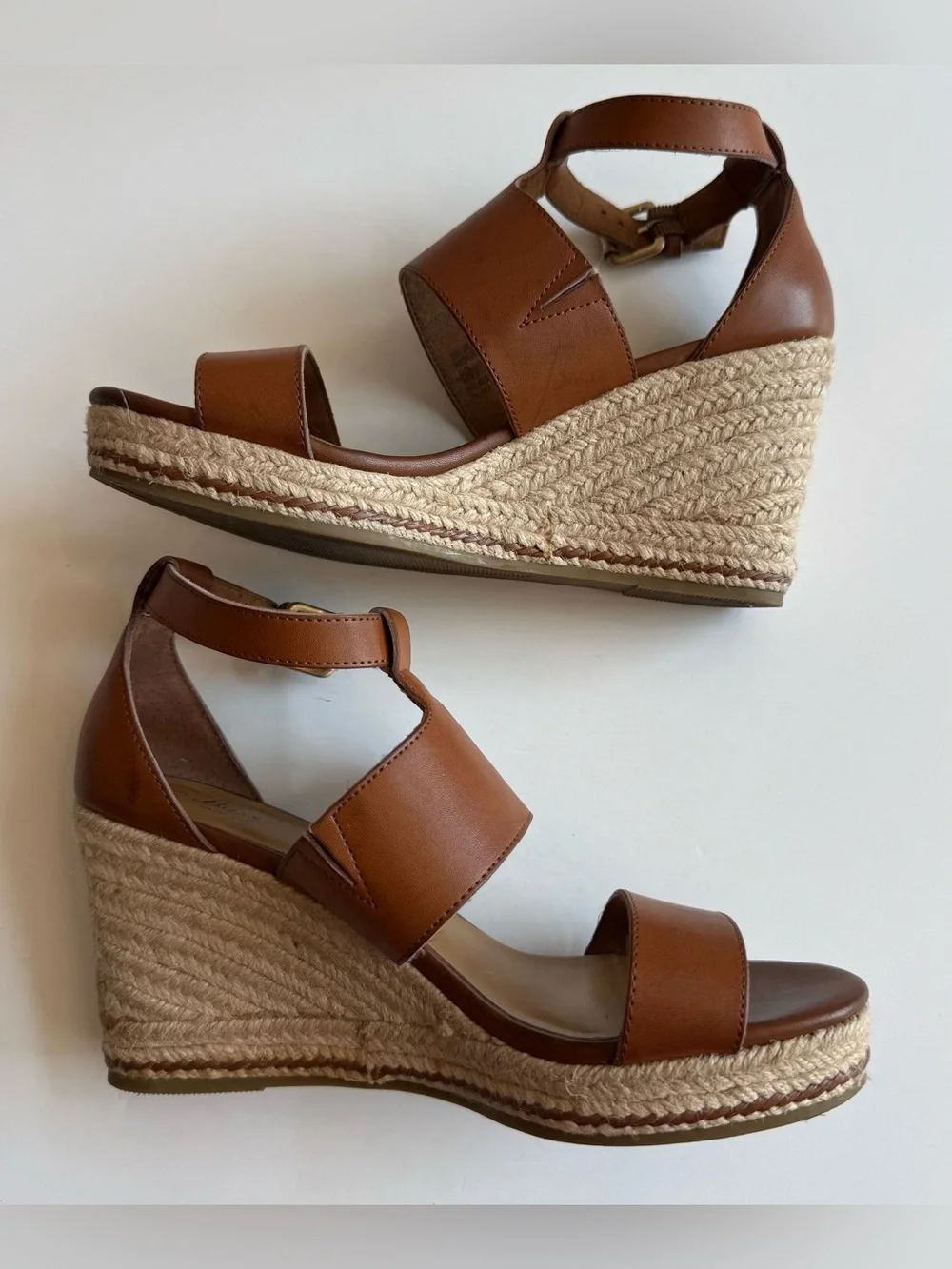 GH Bass & Co Bass Cody Women’s 7.5 M Espadrille Wedge Sandal Faux Leather Cognac